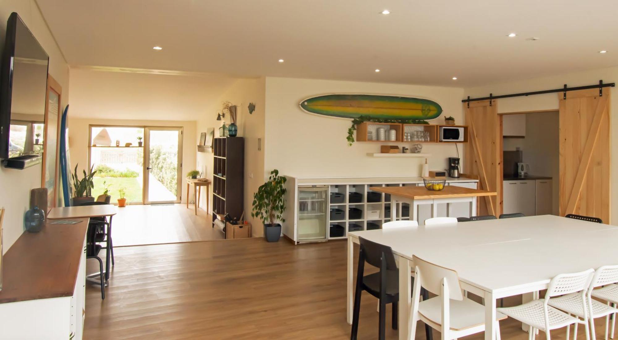 Hôtel Surfivor Surf Camp à Esmoriz Extérieur photo